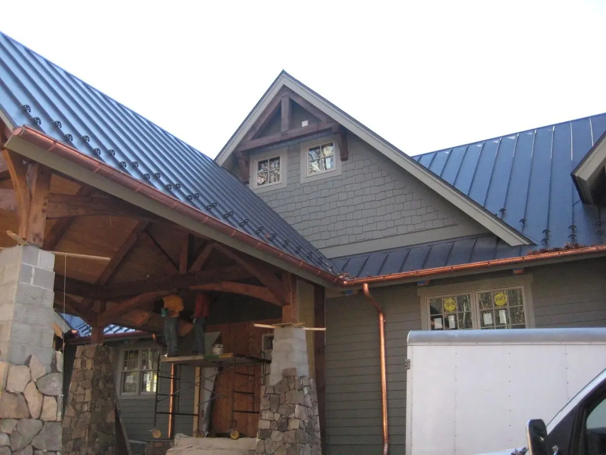 Craftsman Roofing team delivering quality roofing work in Reavilon